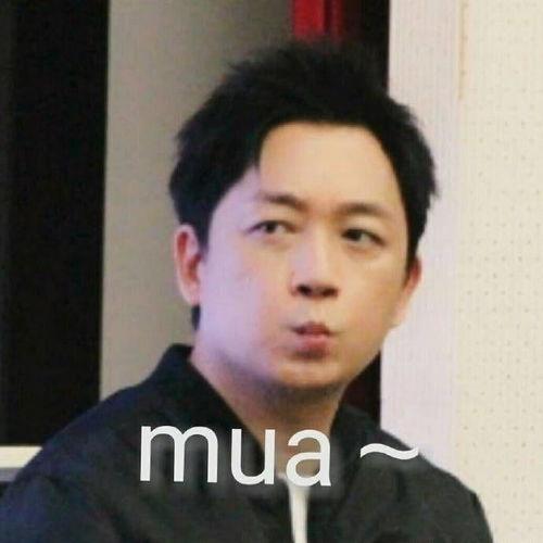 潘粤明动图表情包,笑点满满，表情包界的“喜剧之王”