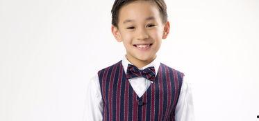 李梦潇的照片,光影交织下的青春风采