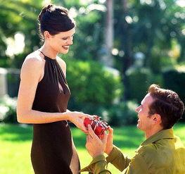 小丈夫求婚搞笑