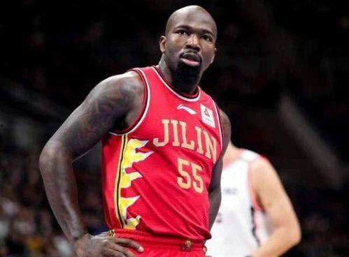 辽宁琼斯个人资料,东北篮球传奇，跨越国界的篮球巨星